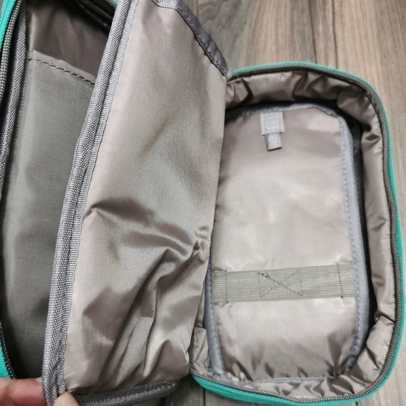 GREEN zipper storage bag - Picture 8 of 16